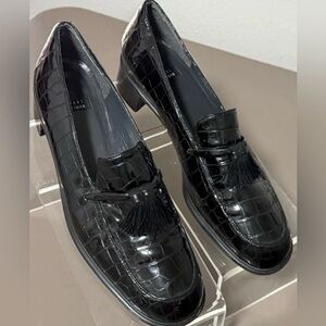 Y2K Stuart Weitzman Loafers Patent Leather Croc Embossed Tassel Black Shoes Sz 7